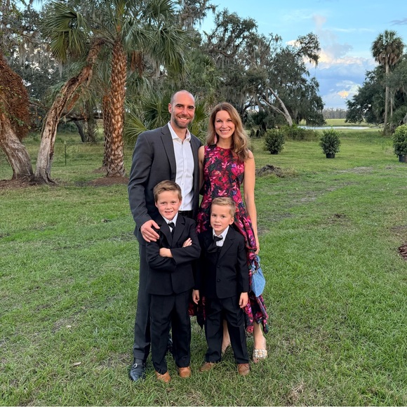 Hi! I’m Brittany 💕 - Picture 5 of 9